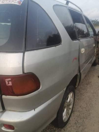 A picture of 2000 Toyota Picnic Xl