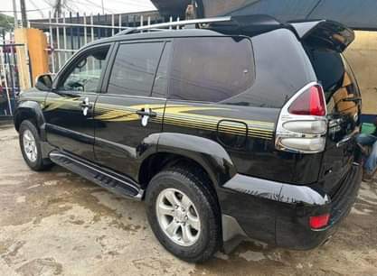 A picture of Toyota Landcruiser Prado VX