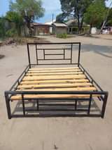 A picture of Kitanda 5 6 chuma 160 cha mbao 5 6 125