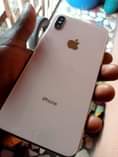 A picture of iPhone Xsmax 256gb