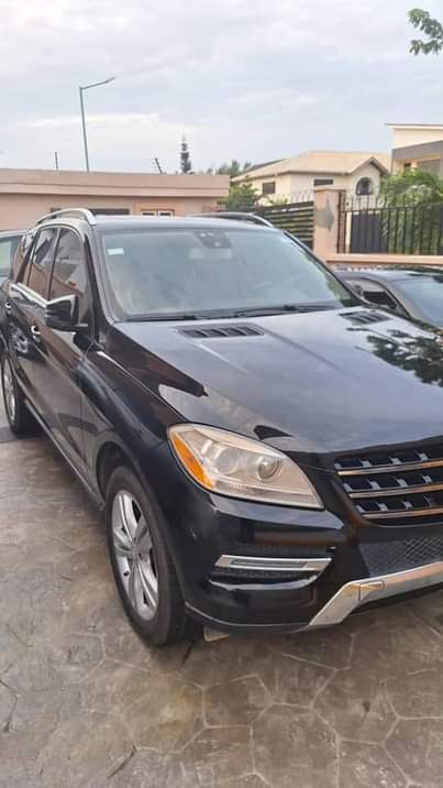 A picture of DEALER MARKET 2013 ML350 pure first body Tokunbo standard Grade