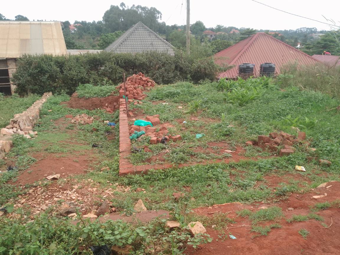 A picture of Plot on sell kasangati nangabo