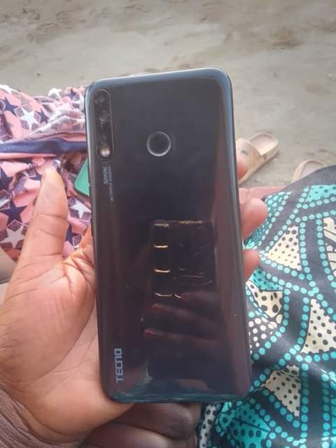tecno spark
