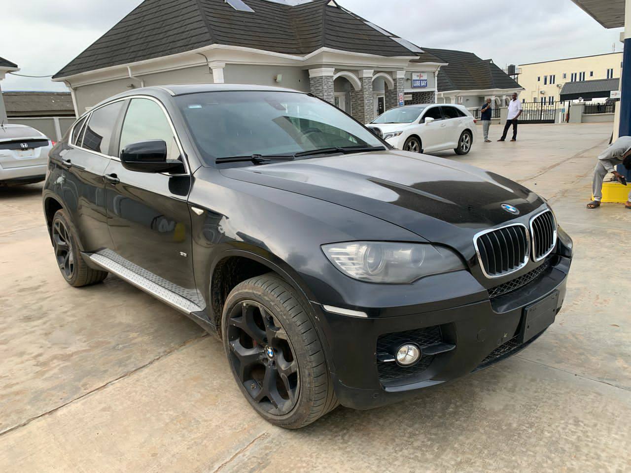 A picture of BMW X6 2009 MODEL