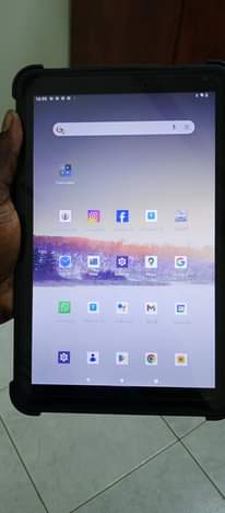 A picture of Tablet Model VRB101W