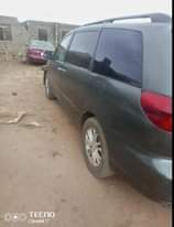 A picture of Toyota Sienna 2005 Has tapping sound at the top cylinder