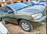A picture of Toyota Highlander 04