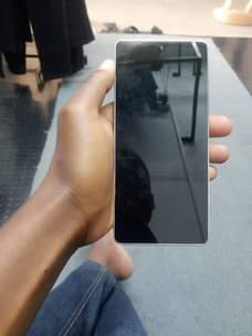 A picture of Aquos zero6pro