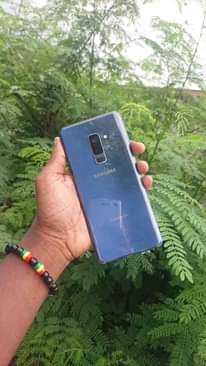 A picture of Samsung s9 plus