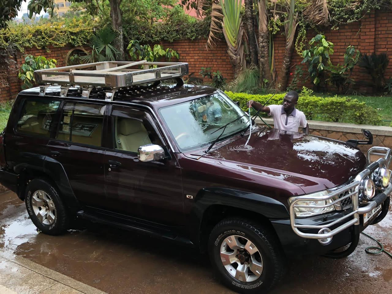 A picture of Nissan patrol 18m manual Petro