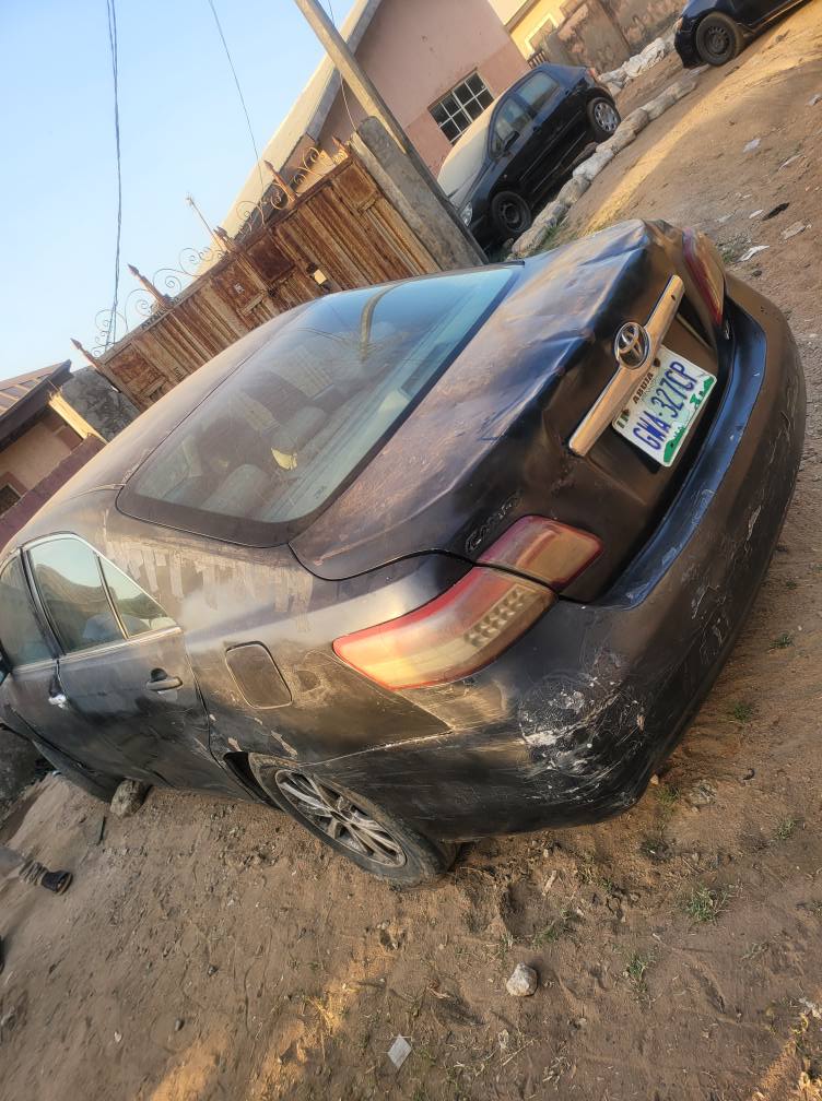 A picture of Distress Muscle Camry 08 4plugs Buy and package Car still