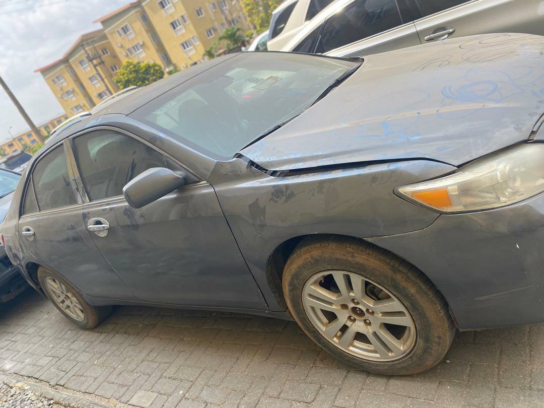 A picture of Toyota Camry 2009 10
