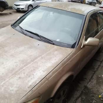 A picture of Used of Toyota Camry tiny light
