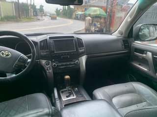 A picture of 2010 land cruiser V8. Price 32m Call or WhatsApp me