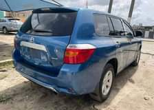 A picture of Distress 2009 Toyota Highlander Neatly used Just package body to