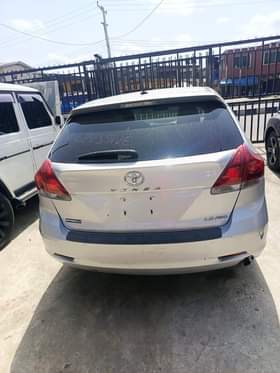 A picture of Direct tokunbo Toyota Venza 2014 model 4plugs cylinder Super clean