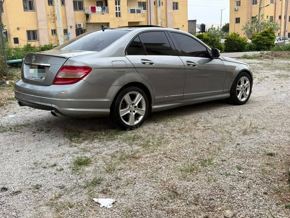 A picture of Mercedes Benz C300 2009