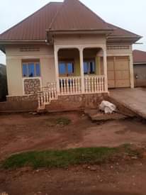 A picture of Quick sale 65m Houses 3 bedrooms on sale 65m Located