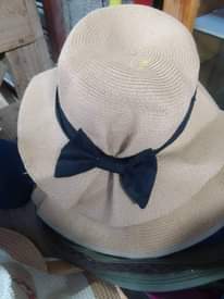 A picture of Beach sun hats
