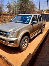 classifieds/cars isuzu