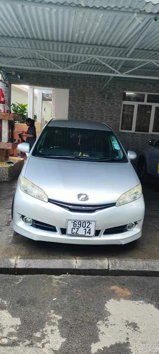 used toyota wish