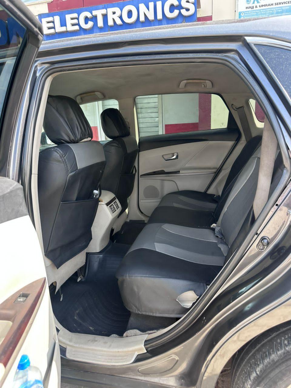 A picture of GOOD DEAL Registered 2021 entry on custom Toyota Venza LE