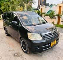 A picture of TOYOTA NOAH PRICE 6 5M CALL 0621007902