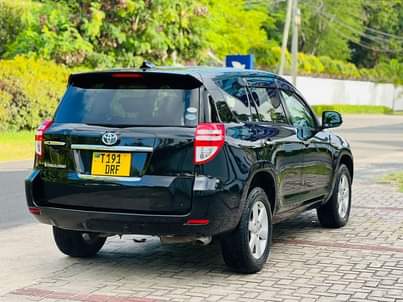 A picture of TOYOTA VANGUARD