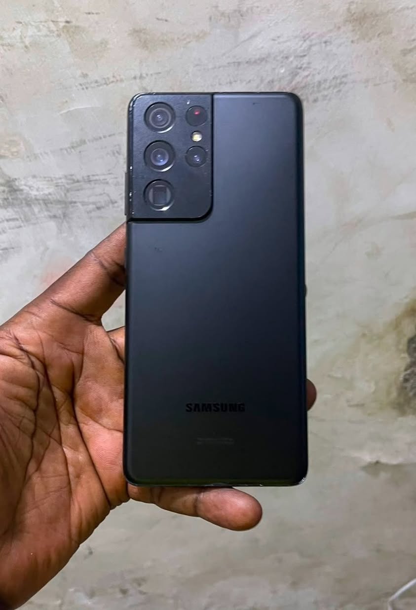 A picture of Samsung s21 ultra 5g FULL DISPLAY 12gb 128gb camera kali