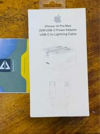 A picture of ORIGINAL IPHONE FULL FAST CHARGE