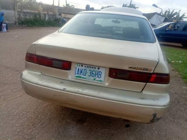 A picture of Toyota Camry pencil