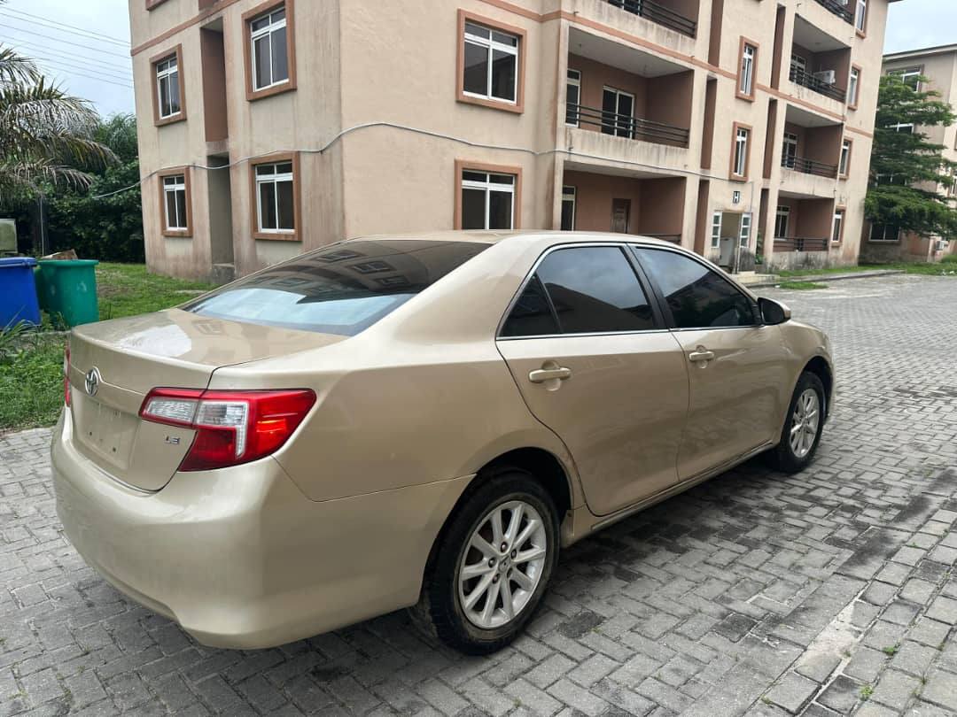 A picture of 2012 Toyota Camry LE Reg 
