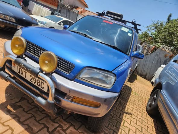 A picture of Rav4 short on sale