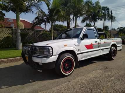 mazda b2500