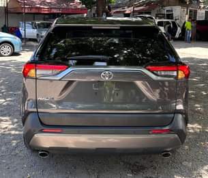 A picture of TOYOTA RAV4