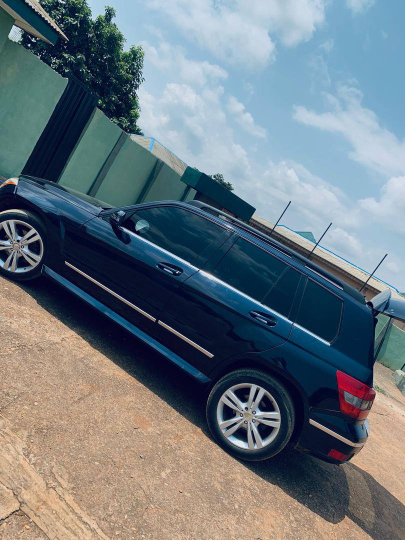 A picture of Anyone serious buyer for this Glk should dm now dealers
