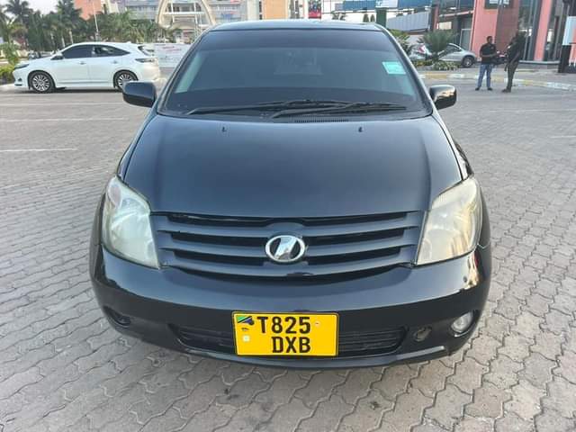 used toyota ist