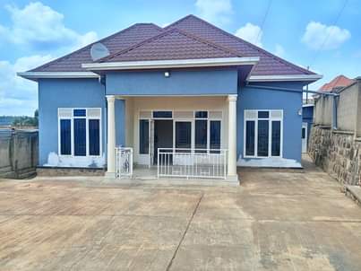 self compound houses