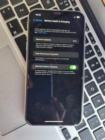 A picture of Iphone xr
