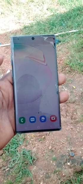 A picture of samsung not10
