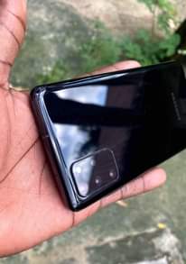 A picture of Samsung s20 plus 5G T SHS 349 000