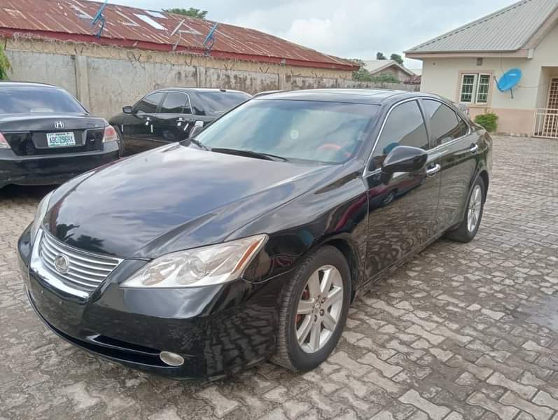A picture of DEAL ON A Neatly Used Lexus ES350 2009 Model With