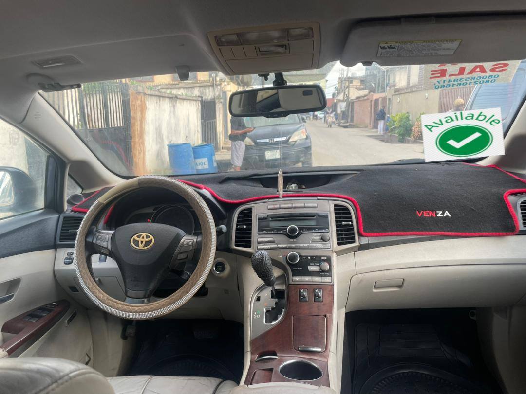 A picture of Toyota venza 2010 AWOOF deal