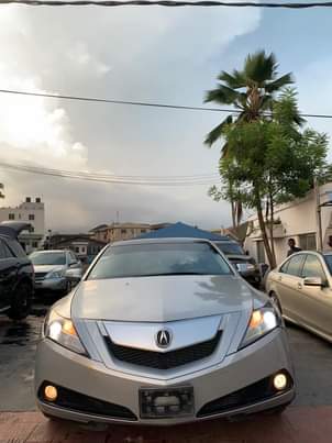 A picture of 2010 Acura ZDX