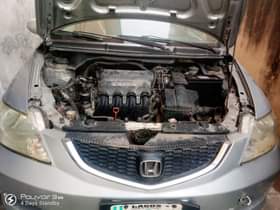 A picture of Honda city 07 and Tacoma 08 Used Buy and drive