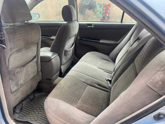 A picture of 2006 registered Toyota camry Le v4 engine Solid condition 3