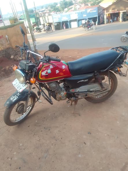 A picture of A honda bike