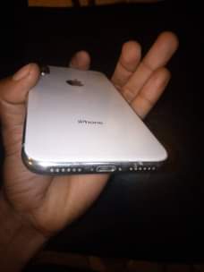 A picture of Iphone 11 plan