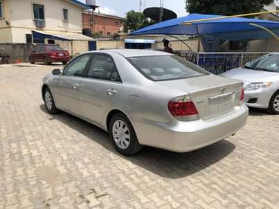 A picture of 2006 TOYOTA CAMRY