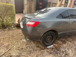 A picture of 2008 honda civic 07018878088